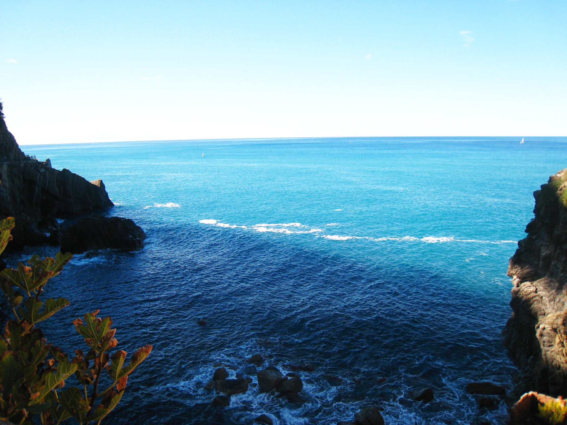 リオマッジョーレの青い海